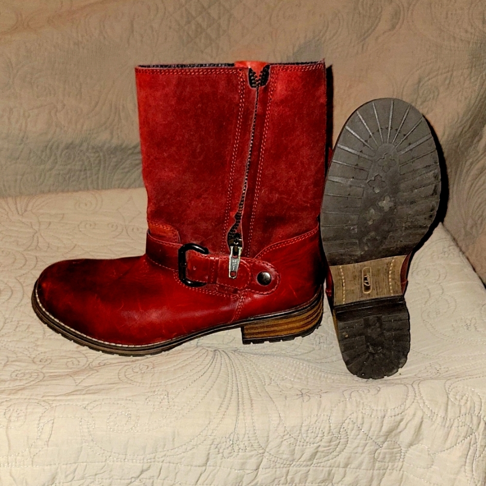 Clark's Side zip boots